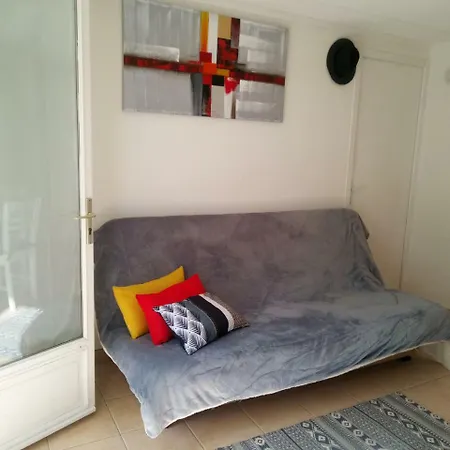 Agreable...independant Apartment *
